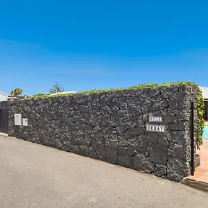 villa-yeray-playa-blanca-lanzarote.in-canary-islands.com/